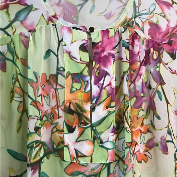 Jennifer Lopez Multicolor Floral Blouse - Picture 4 of 6